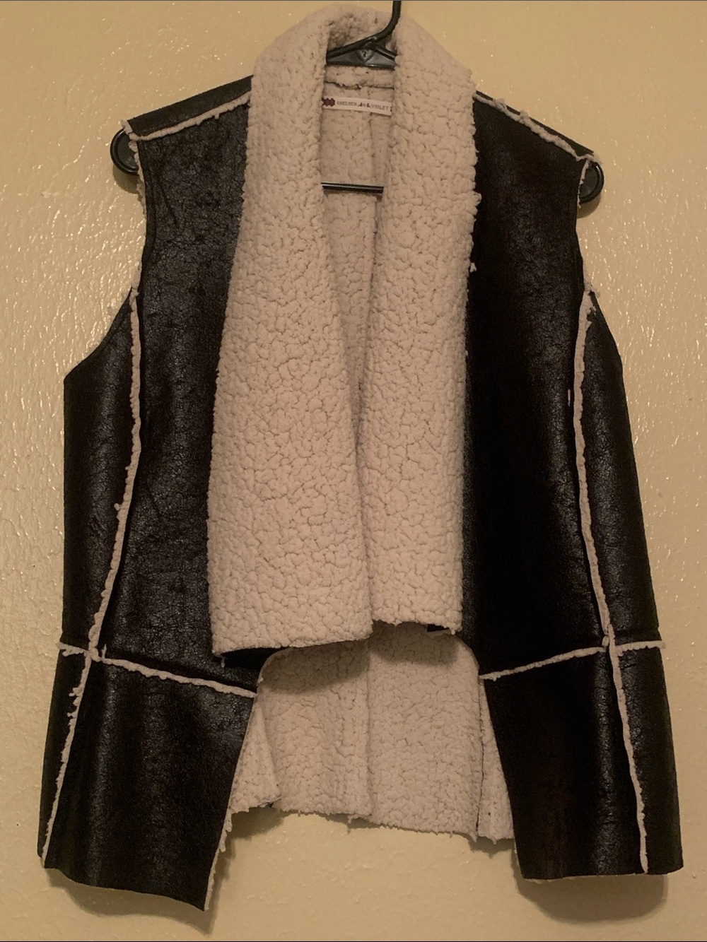 Chelsea & Violet Black Vest with Cream Faux Shearling Trim (L)